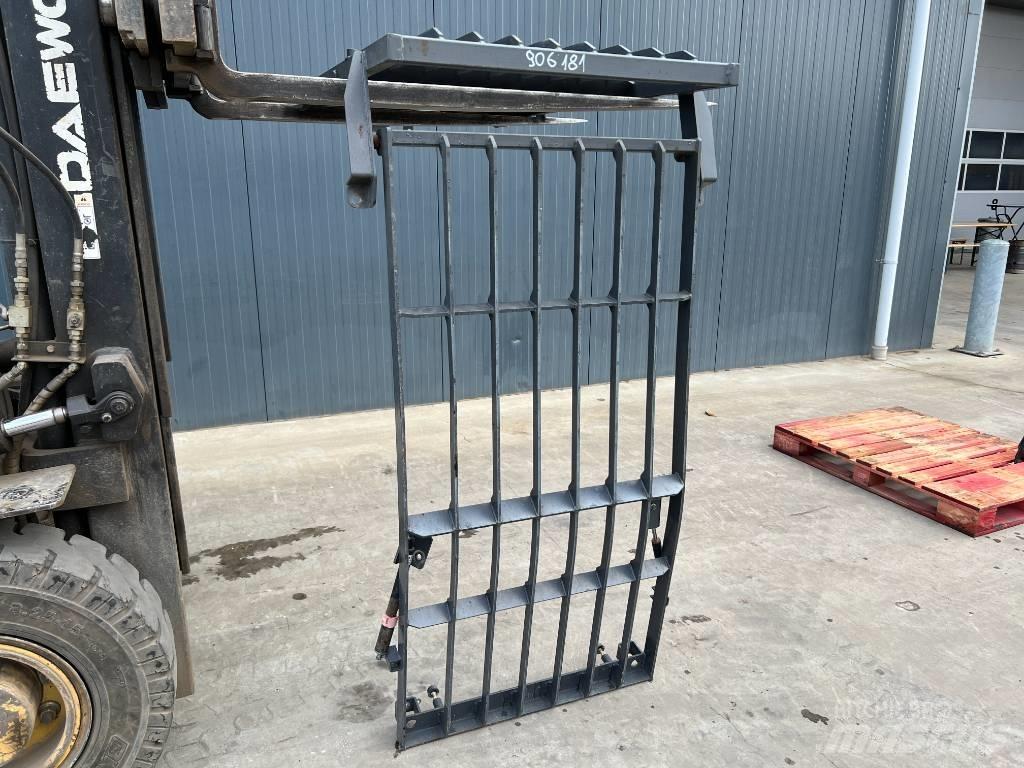 Doosan DX180 / DX225 Kabiinid