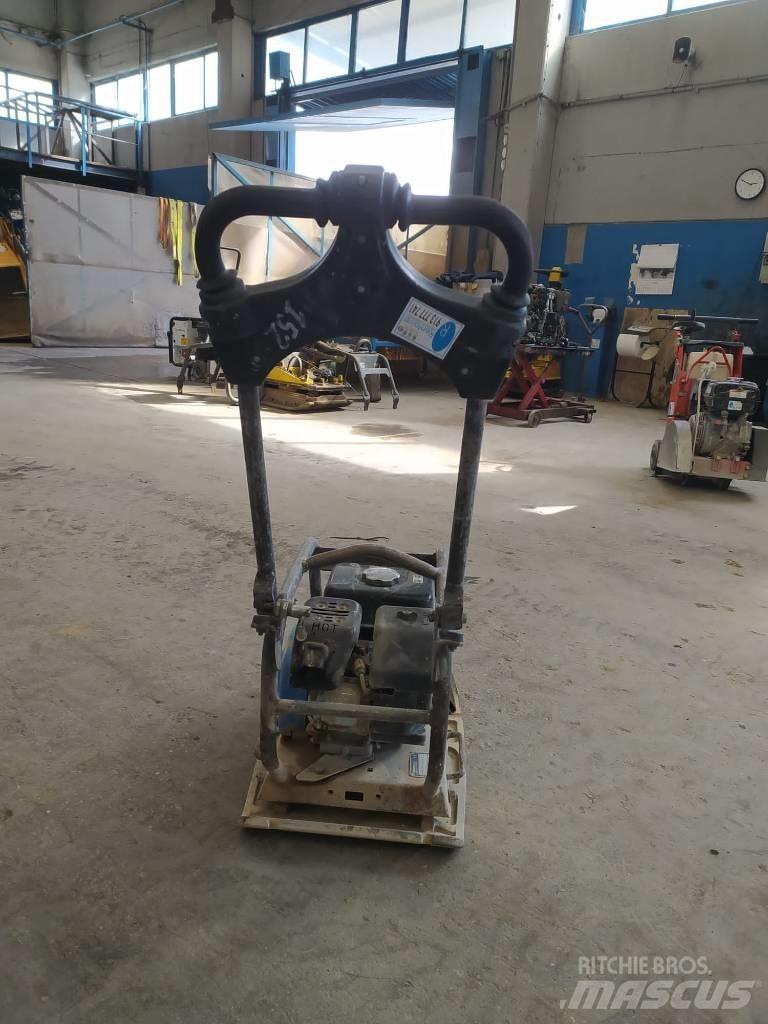 Weber CF2 Pinnasetihendajad