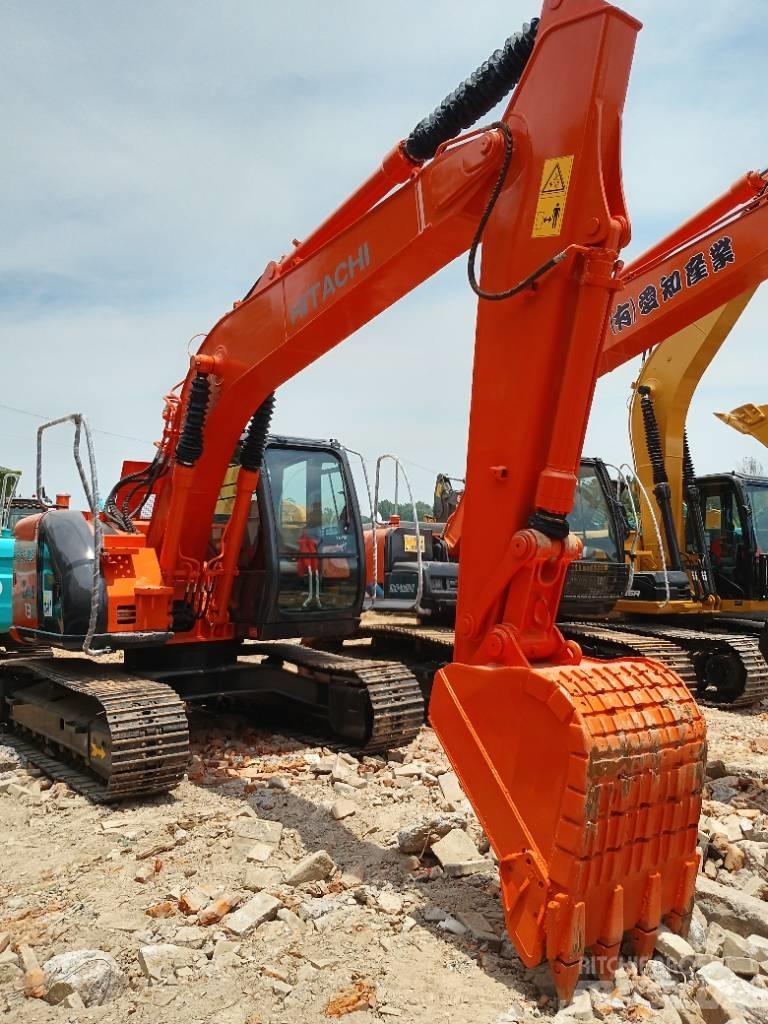 Hitachi ZX 135 Roomikekskavaatorid