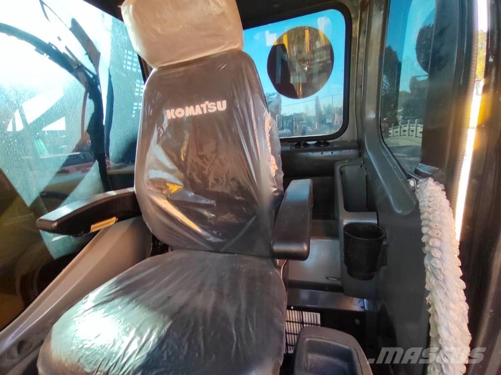 Komatsu PC 220-7 Roomikekskavaatorid