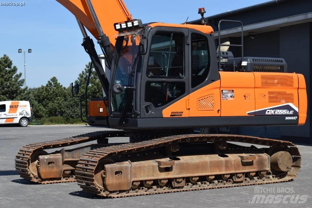 Doosan DX 255 LC-7 Roomikekskavaatorid