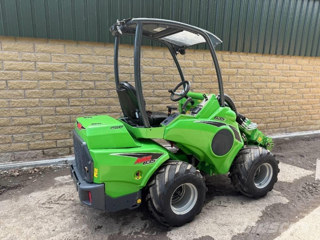 Avant 635 Rataslaadurid