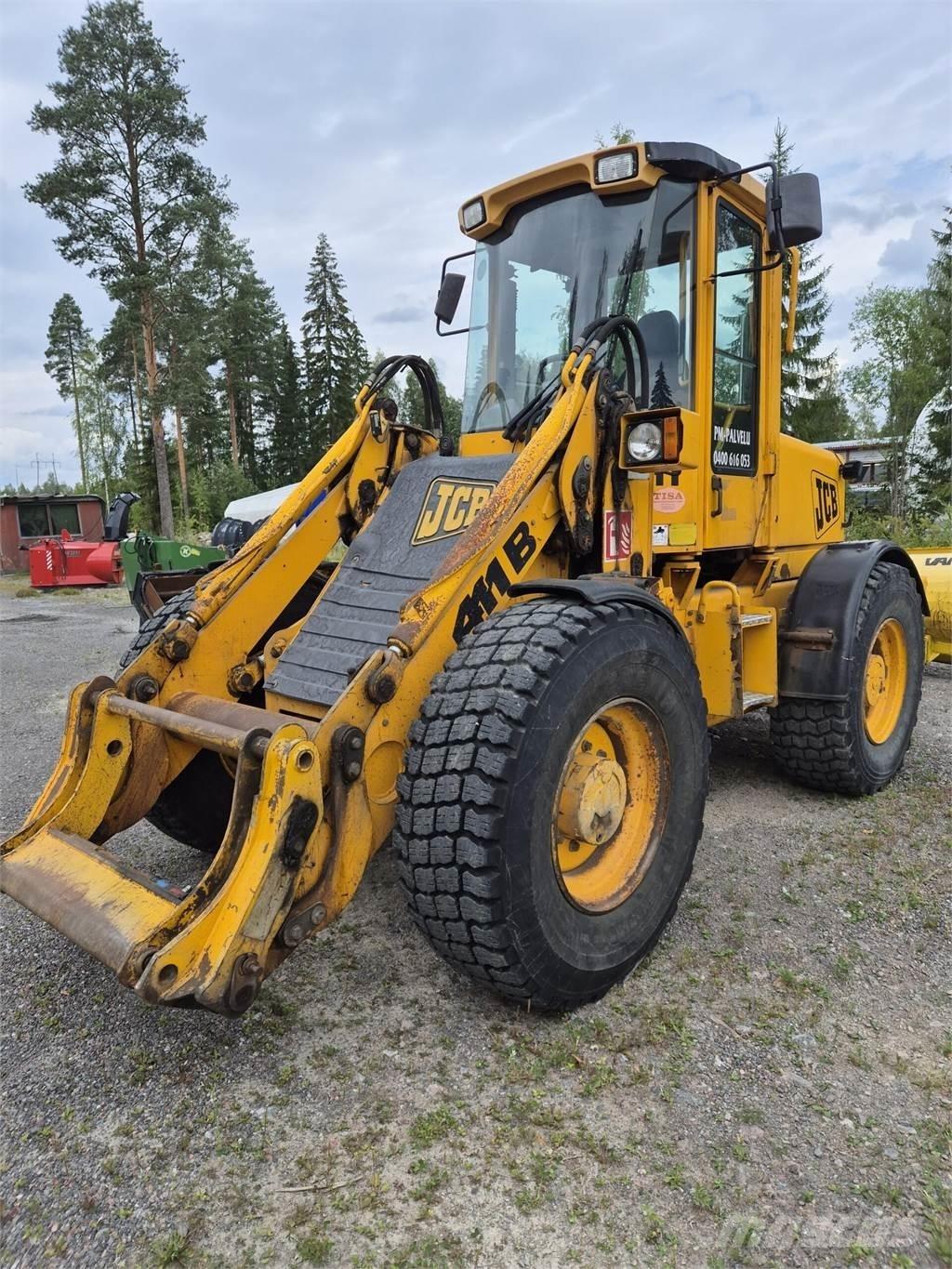 JCB 411B Rataslaadurid