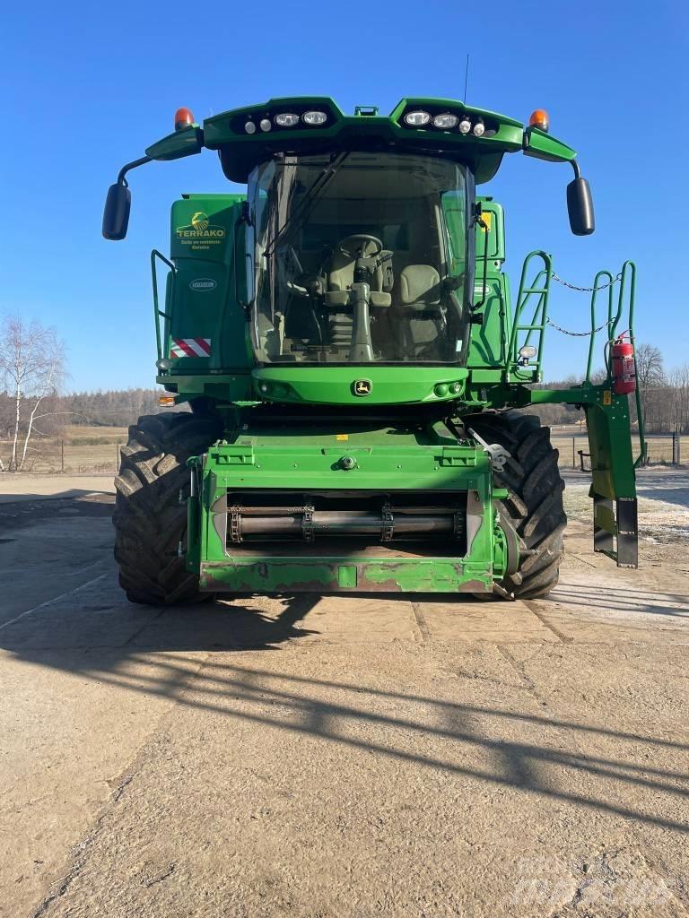 John Deere T 670 i Teraviljakombainid