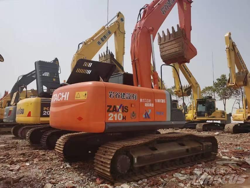 Hitachi ZX 210 Roomikekskavaatorid