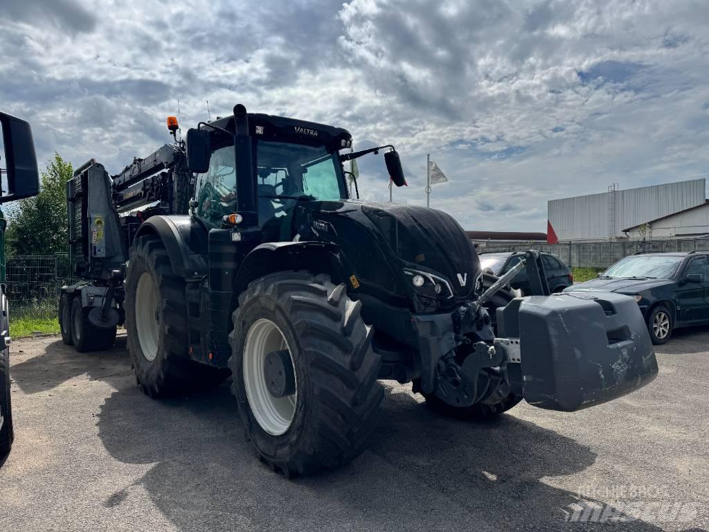 Valtra S 374 Traktorid