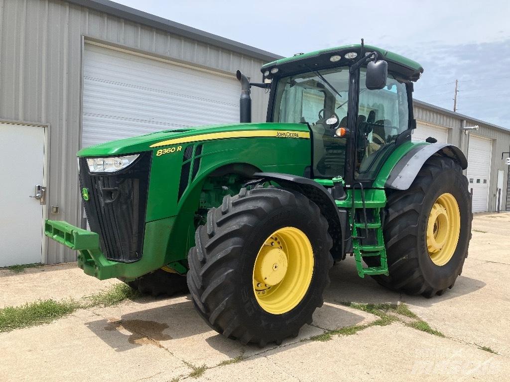 John Deere 8360 R Traktorid