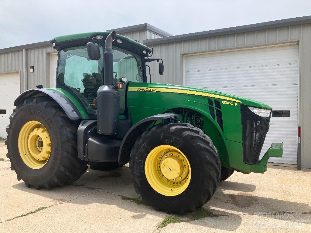 John Deere 8360 R Traktorid