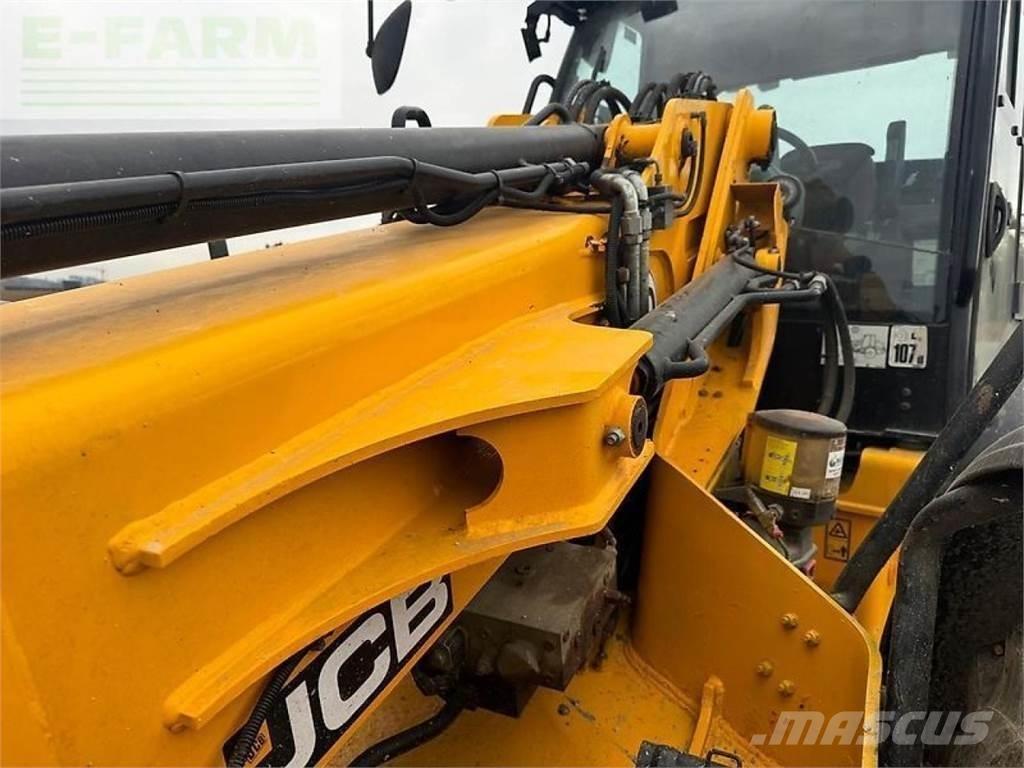 JCB tm 420 Põllumajanduslikud teleskoopkäitlejad