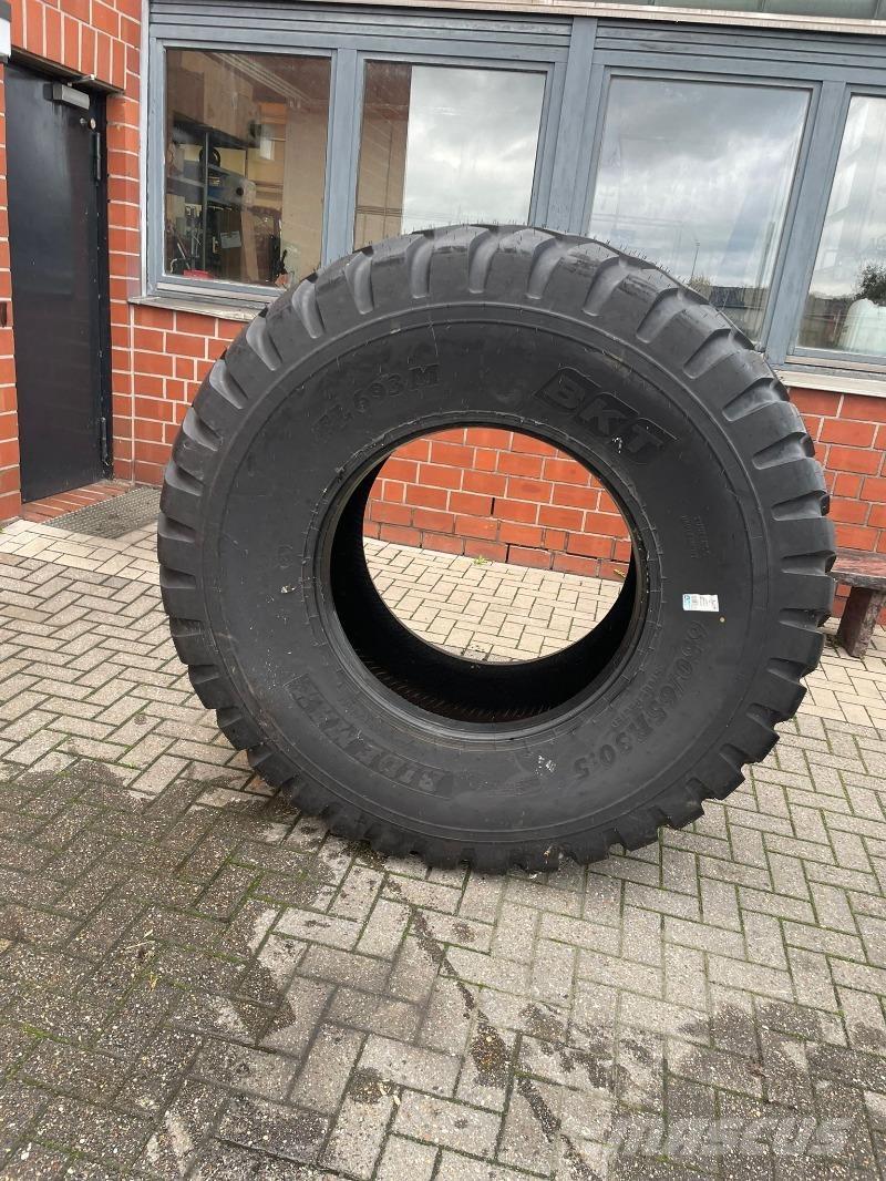 BKT 650/65R30,5 Rehvid, rattad ja veljed