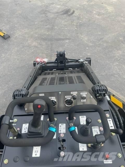 KRT ST 900 HD Kompaktlaadurid