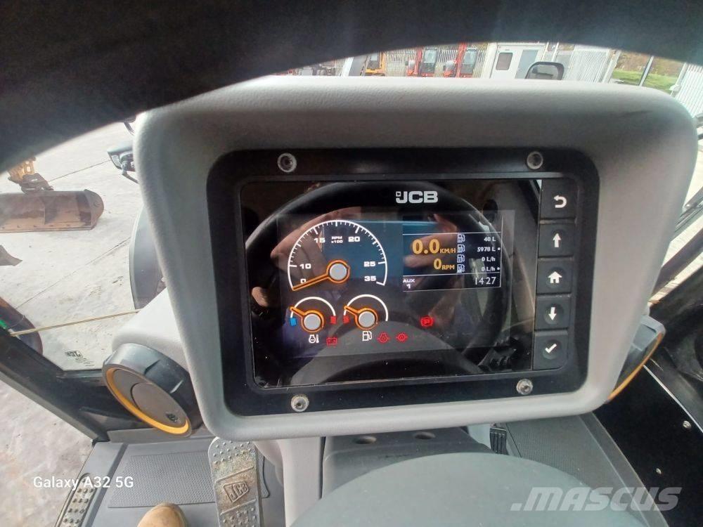 JCB TM 320 S Põllumajanduslikud teleskoopkäitlejad