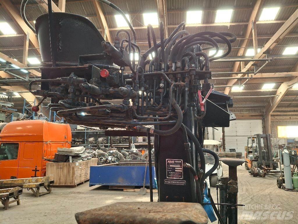 Atlas AK 4002 Autotõstukid
