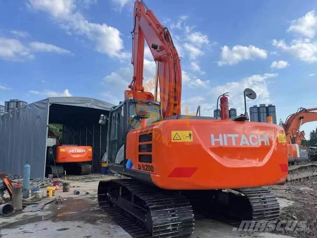 Hitachi ZX 200 Roomikekskavaatorid