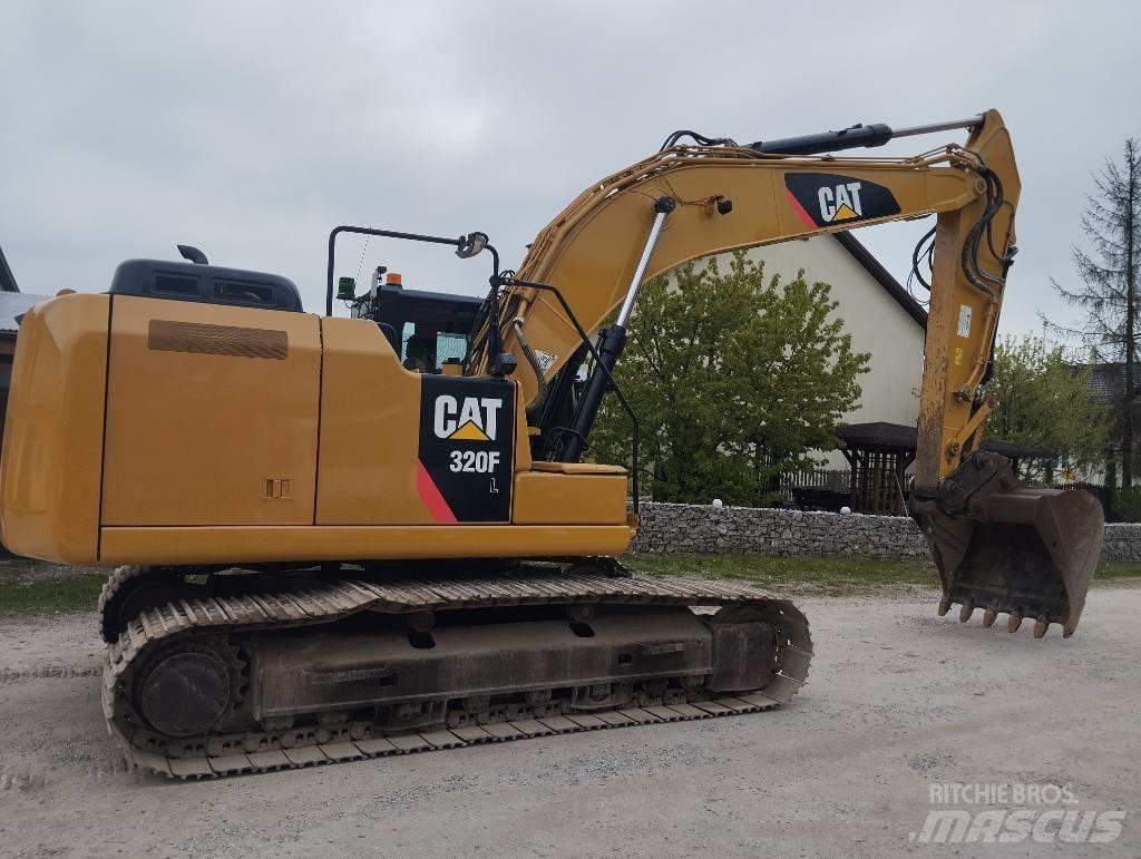CAT 320 FL Roomikekskavaatorid