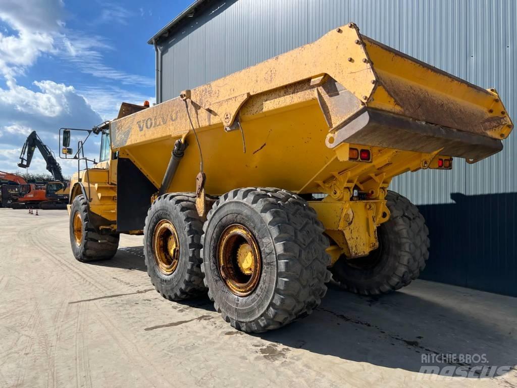 Volvo A30E Liigendraamiga pinnaseveokid