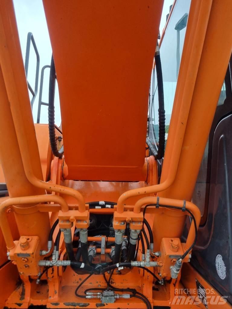 Doosan DX 180 LC-3 Roomikekskavaatorid