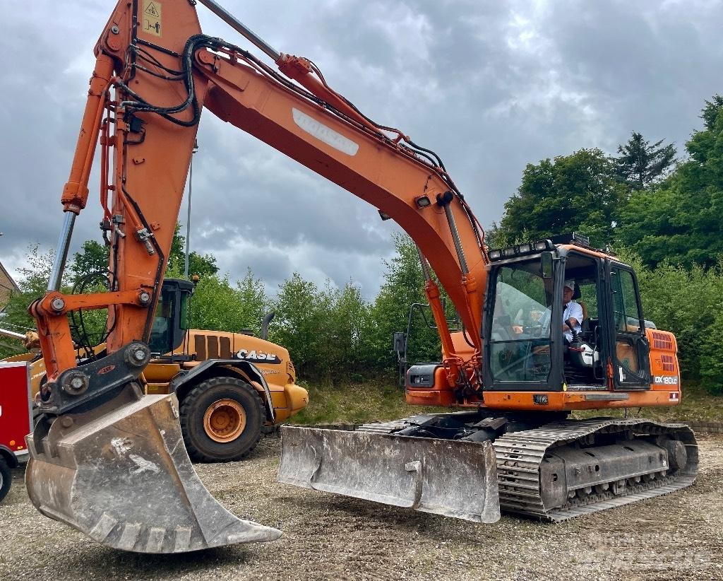 Doosan DX 180 LC-3 Roomikekskavaatorid