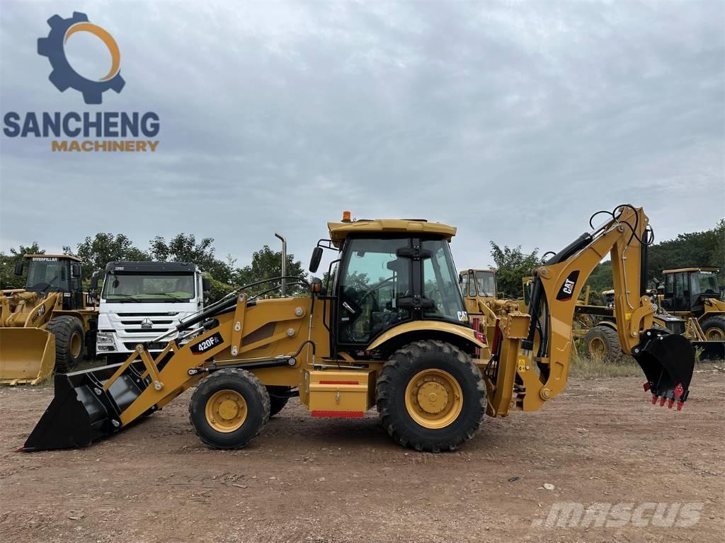 CAT 420 F2 Ekskavaatorlaadurid