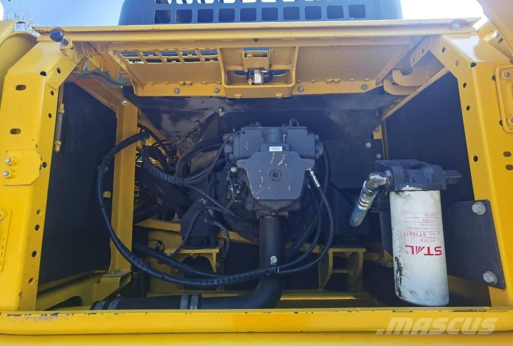 Komatsu PC 350-8 Roomikekskavaatorid