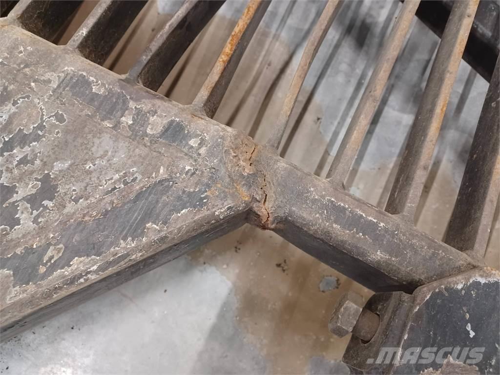 Komatsu 890.3 Muud osad