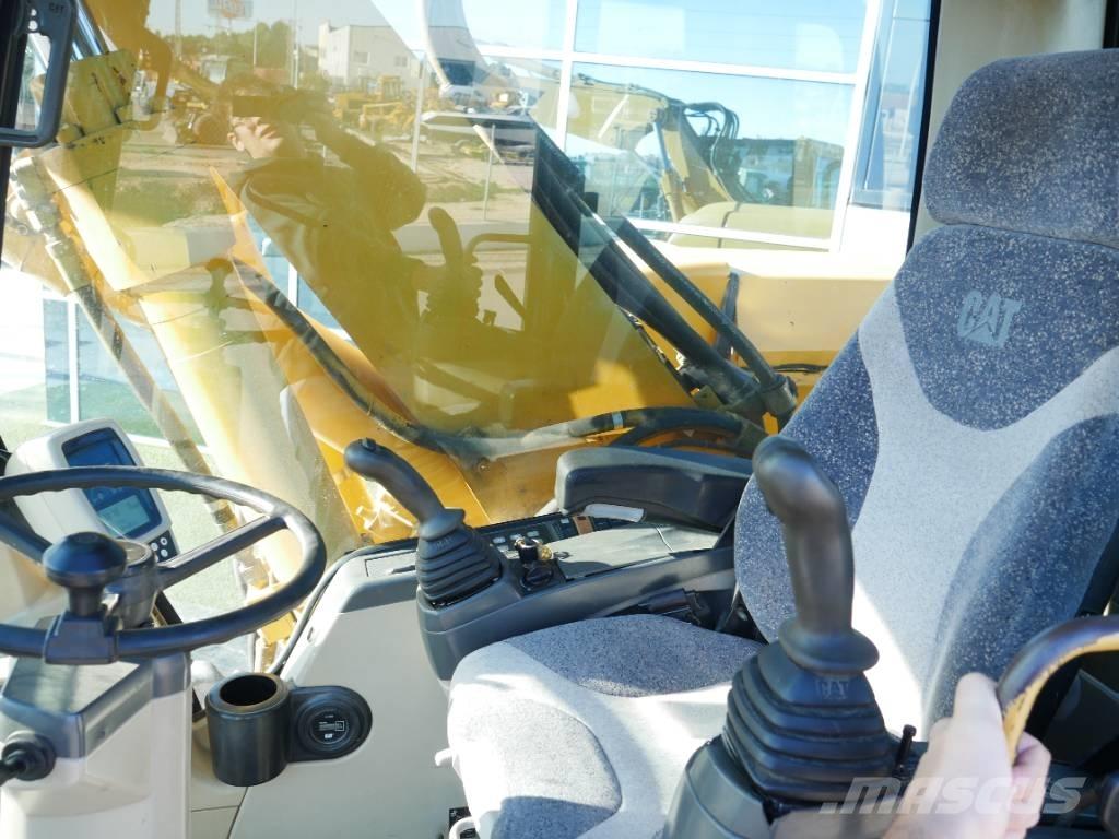 CAT M 316 C Ratasekskavaatorid