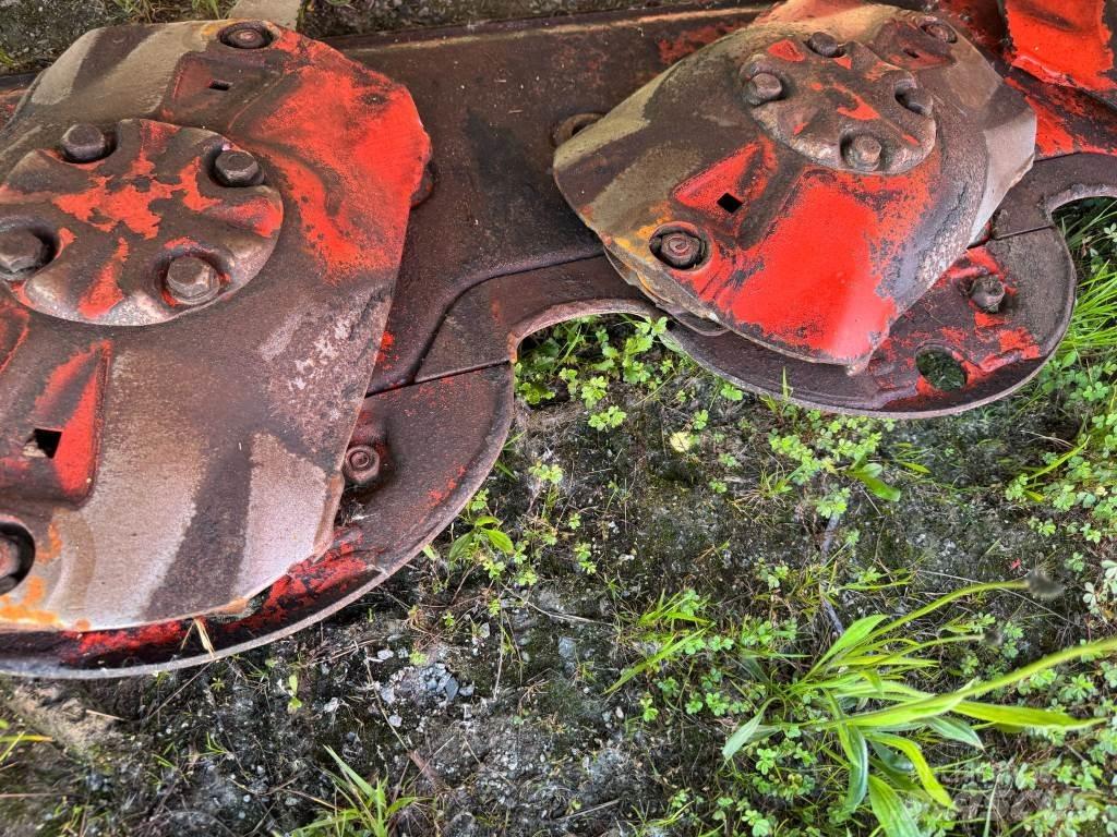 Kuhn GMD 4011-FF Niidukid