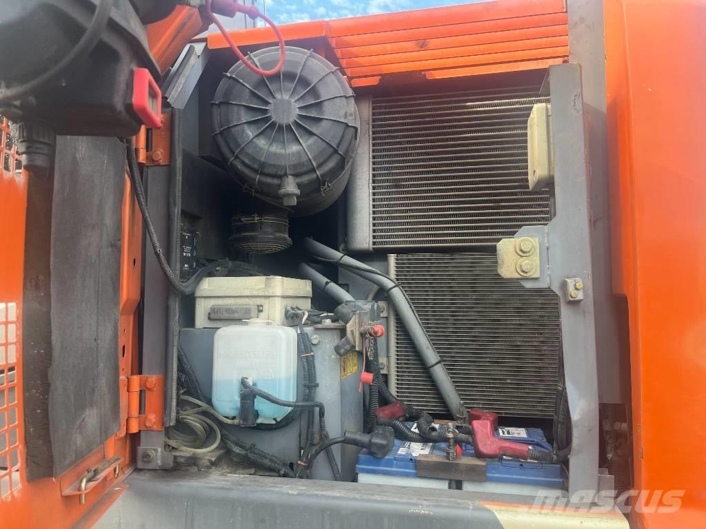 Hitachi ZX 145 W-3 Ratasekskavaatorid