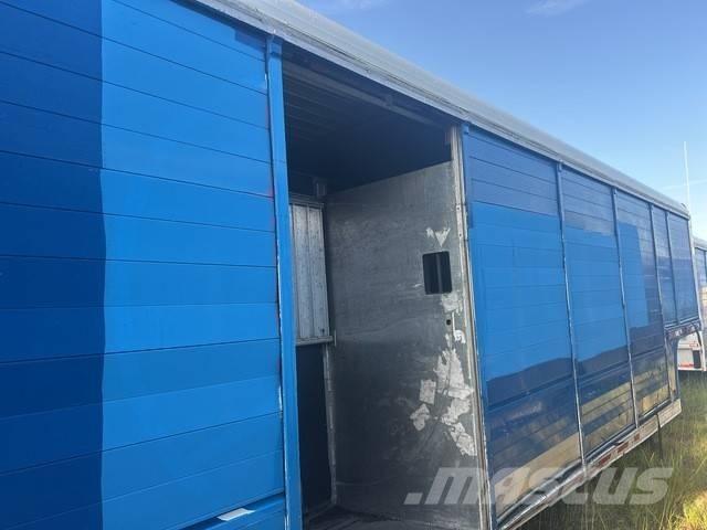 Mickey 16 Bay Jookide haagised