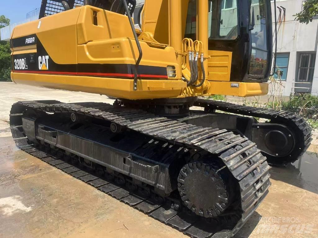 CAT 320 B L Roomikekskavaatorid