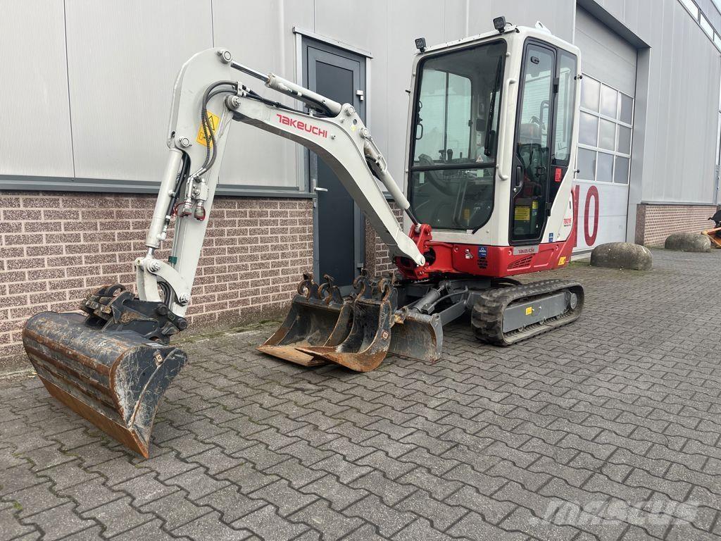 Takeuchi TB216 Miniekskavaatorid < 7 t