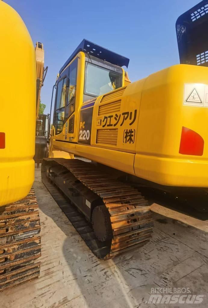 Komatsu pc220-8 Roomikekskavaatorid