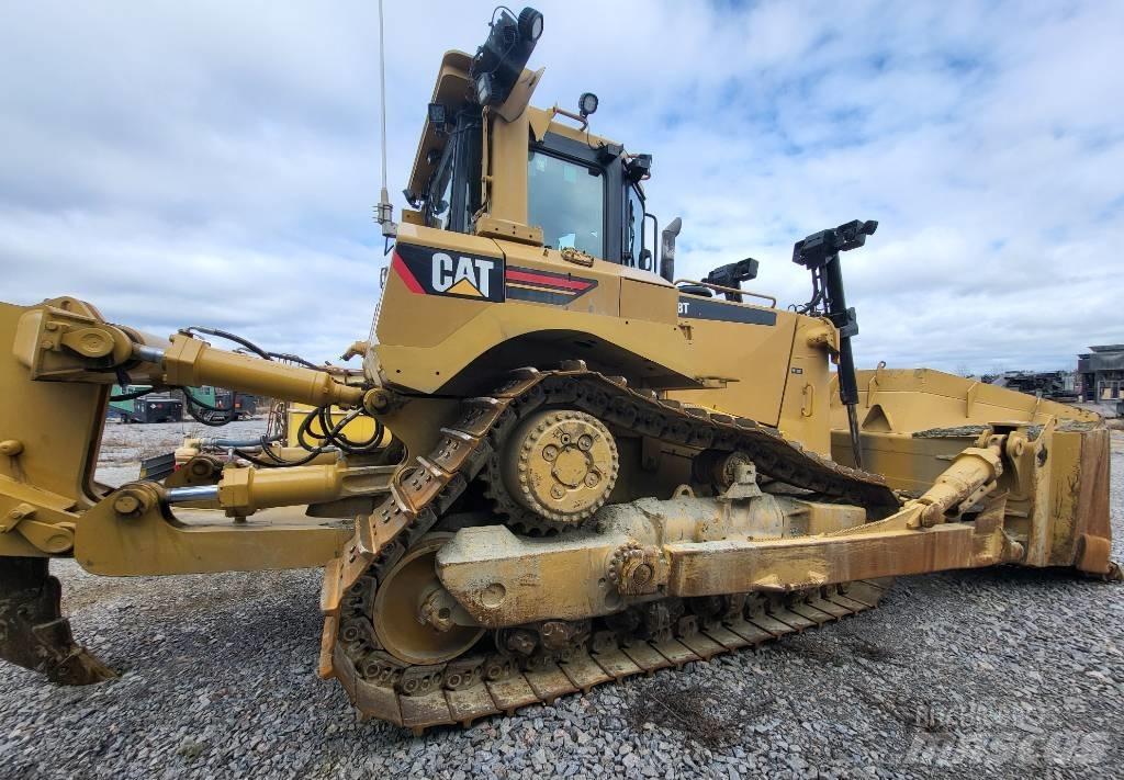 CAT D 8 T Buldooserid