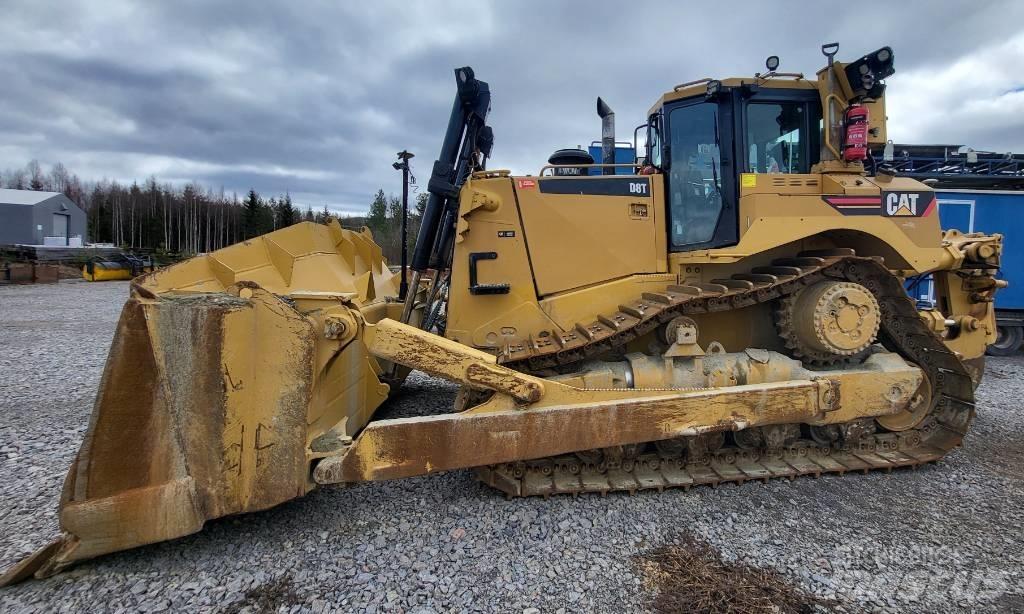 CAT D 8 T Buldooserid