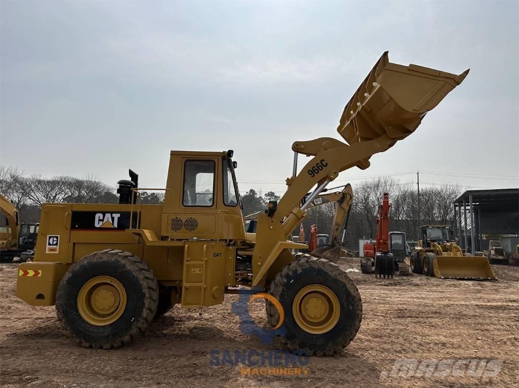 CAT 966C Rataslaadurid