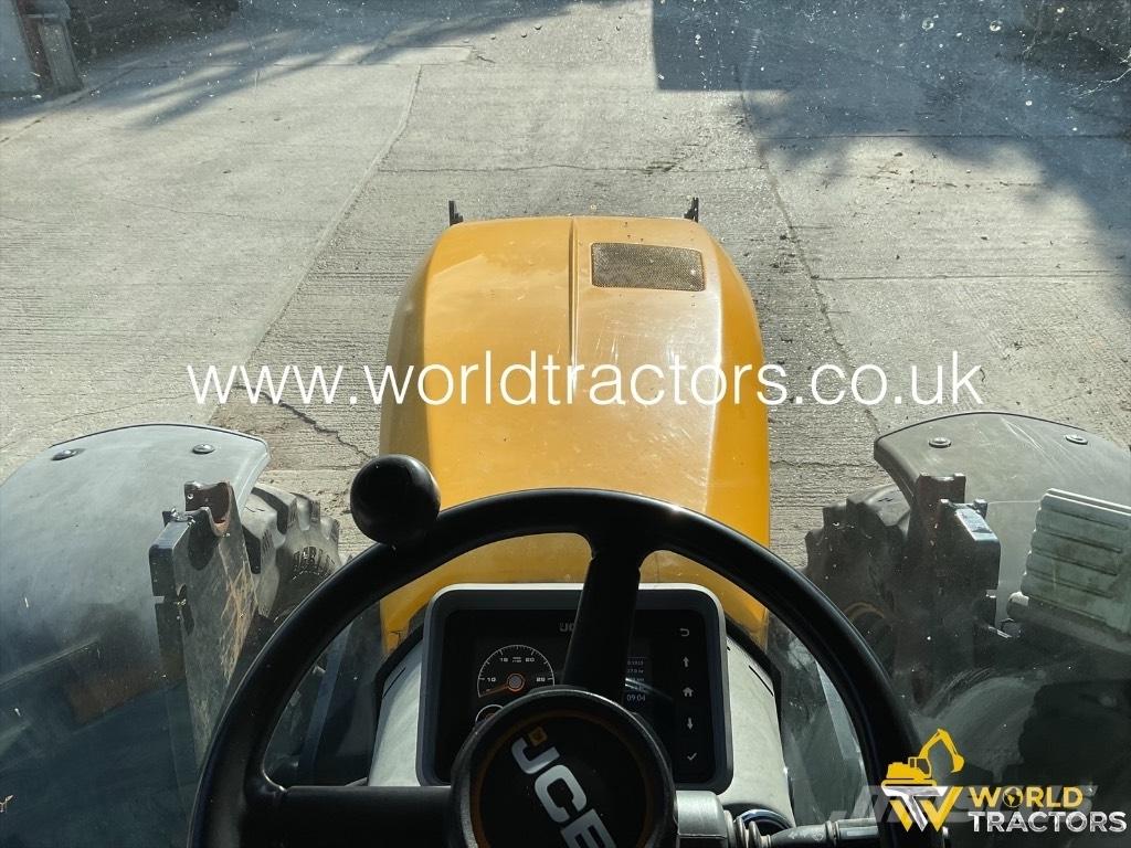 JCB Fastrac 4220 Traktorid