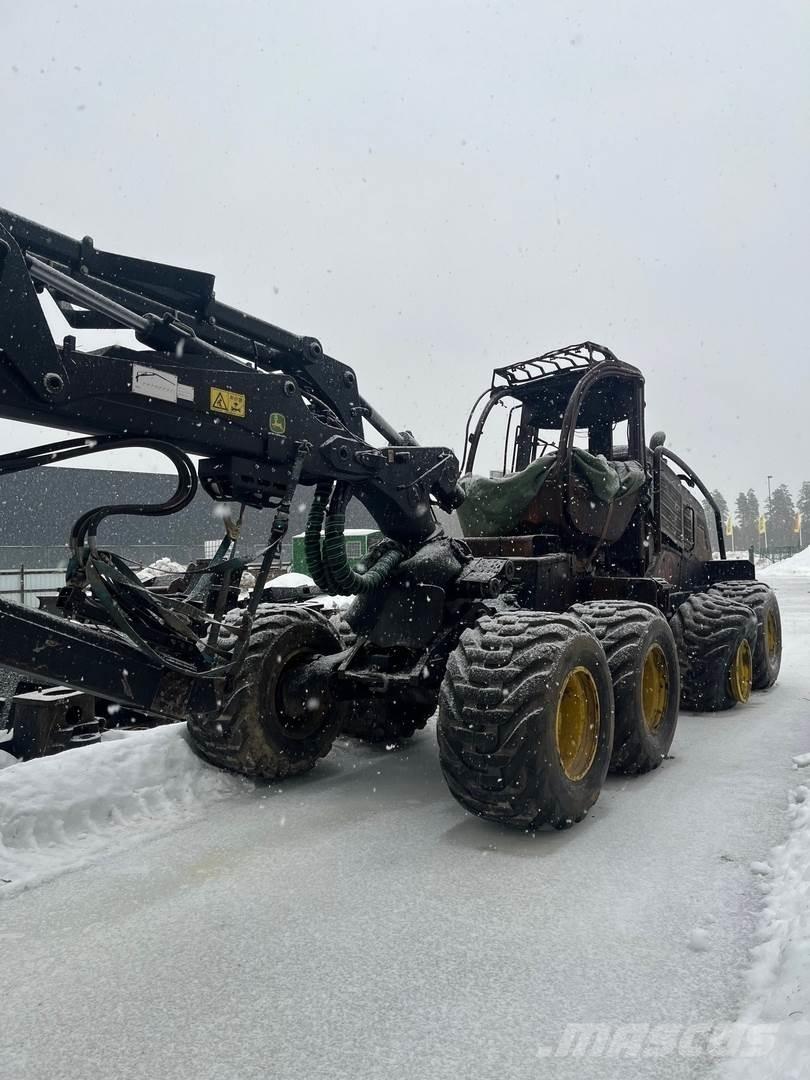 John Deere 1270G Harvesterid