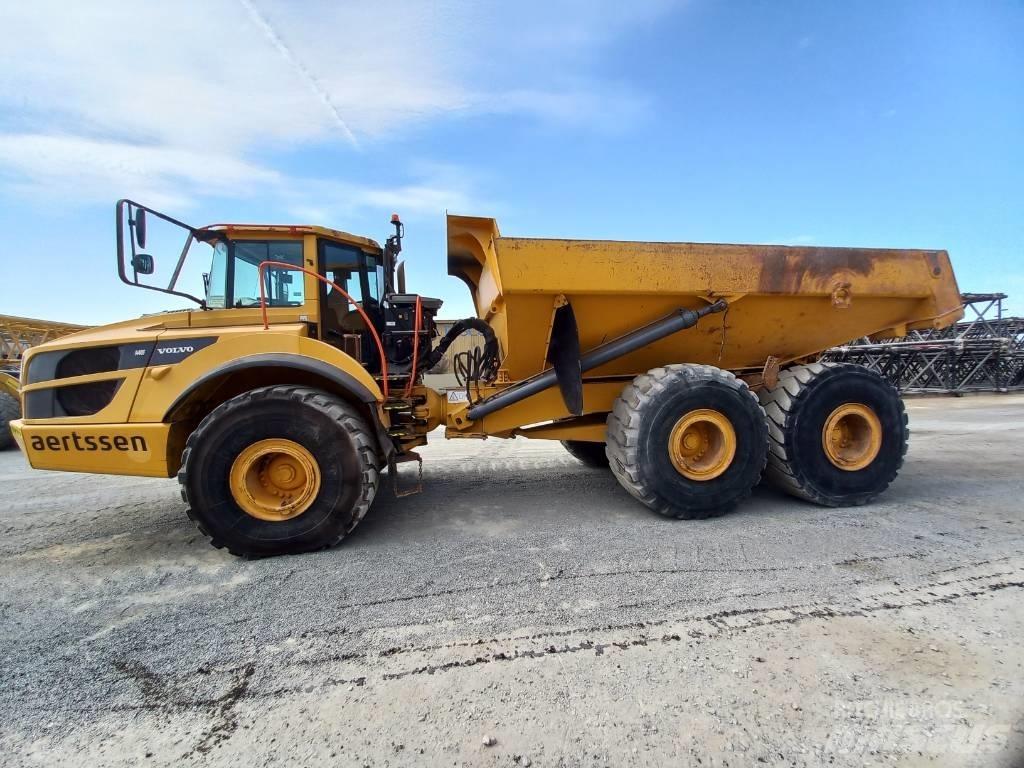 Volvo A40F (Abu dhabi) Liigendraamiga pinnaseveokid