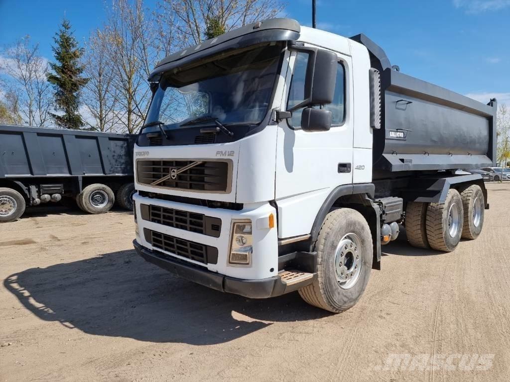 Volvo FM 420 6X4 Vahetuskastiga tõstukautod