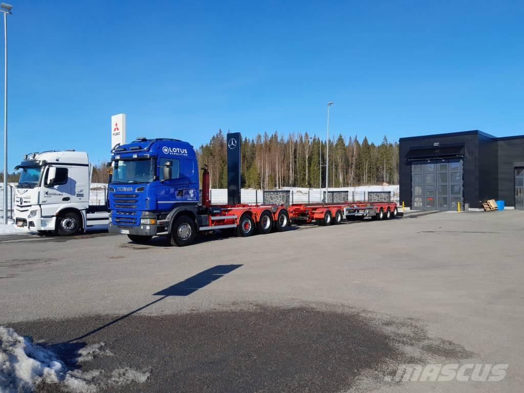 Scania R 560 8x4 Sadulveokid