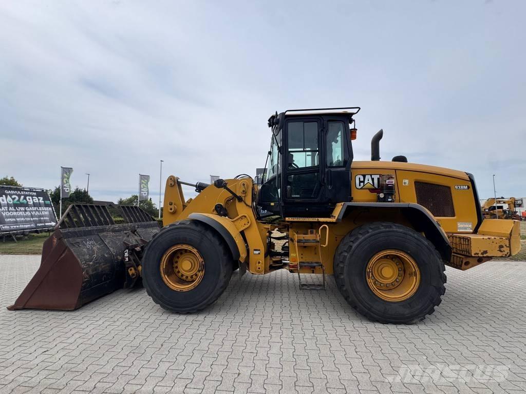 CAT 938 M Rataslaadurid