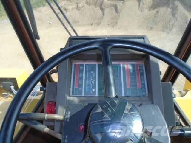 Komatsu WA 250 Rataslaadurid