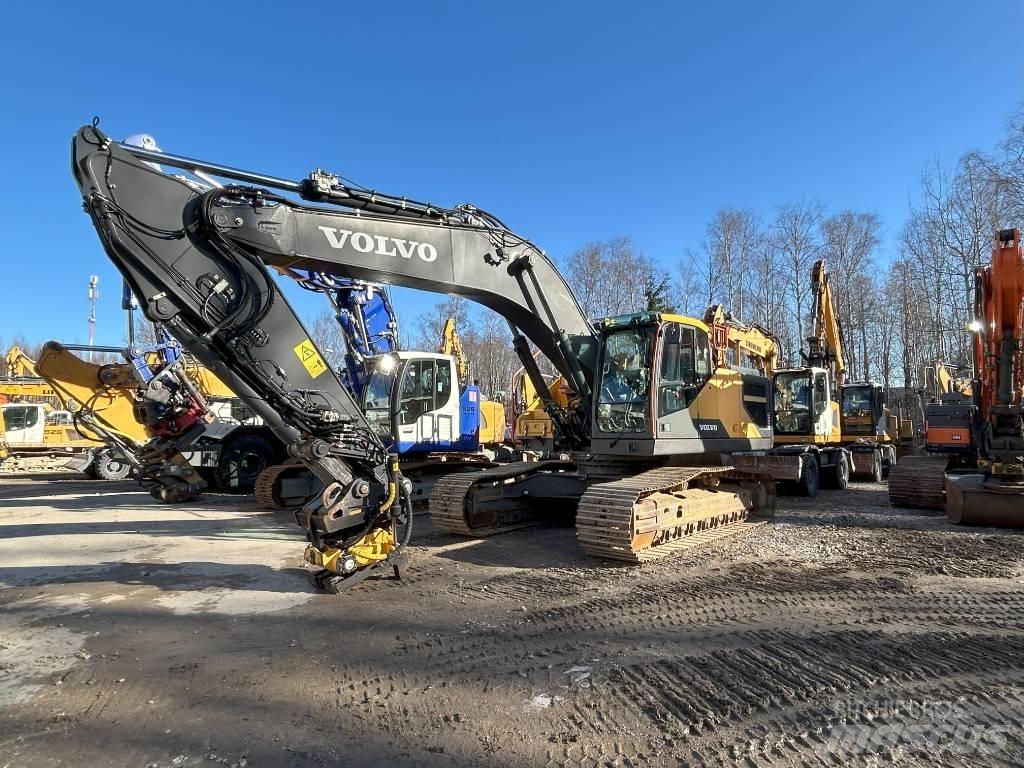 Volvo EC 300 EL Roomikekskavaatorid