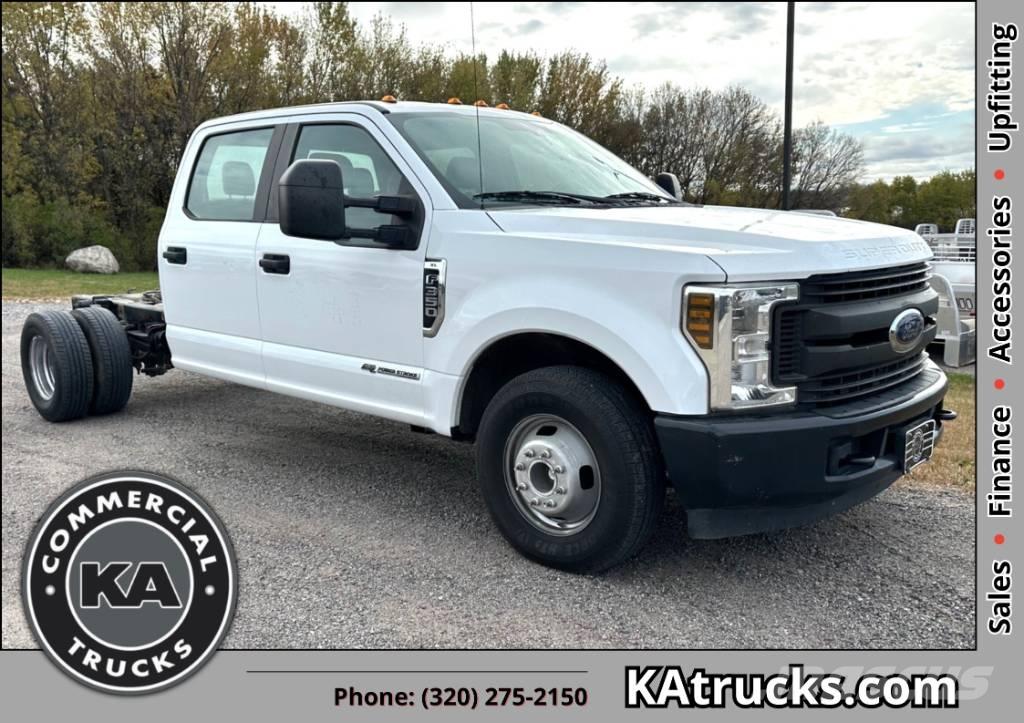 Ford F 350 XL SD Raamautod