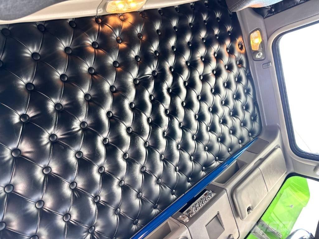 Kenworth W 900 Sadulveokid