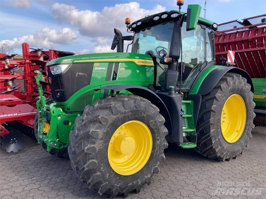 John Deere 6R250 Traktorid