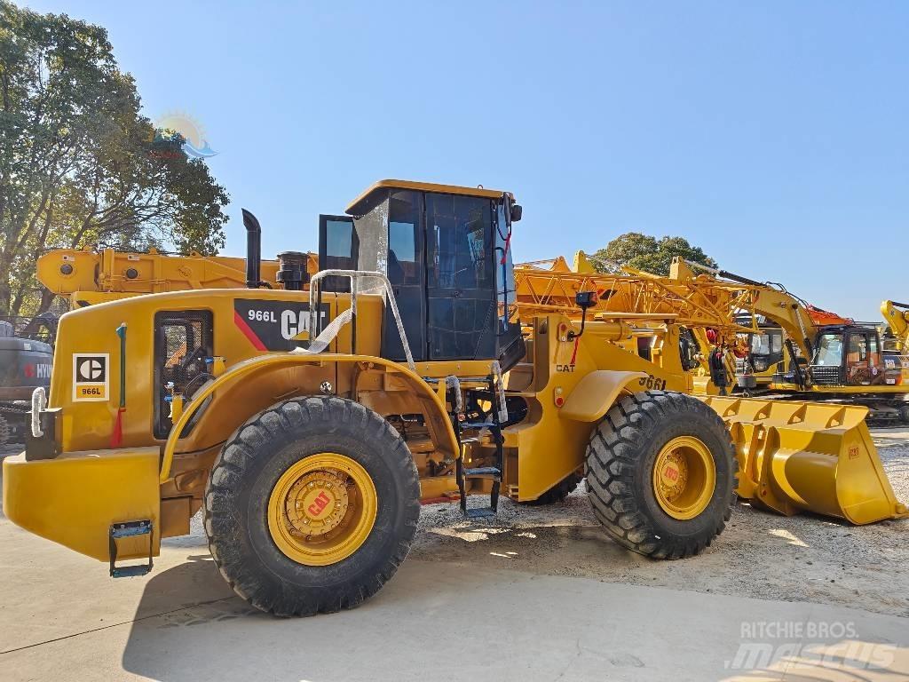 CAT 966 L Rataslaadurid