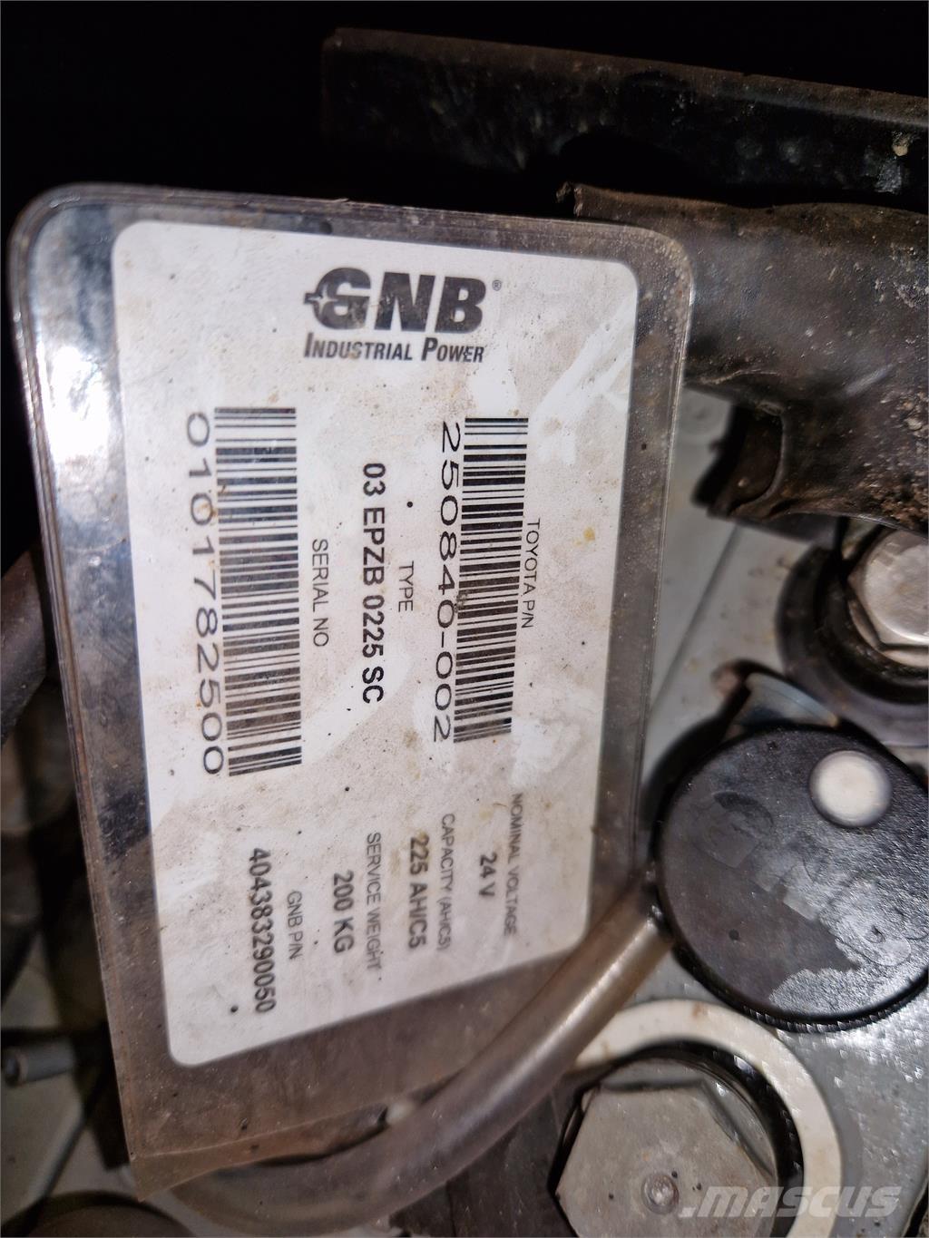 Toyota SWE200D Platvormiga virnastajad