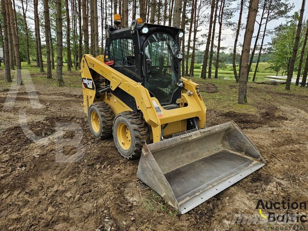 CAT 236 D Kompaktlaadurid