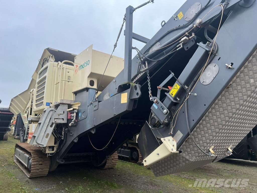 Metso LT 300 HP Iseliikuvad purustid
